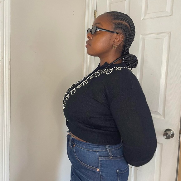 Pearl studded sweater - Picture 4 of 4